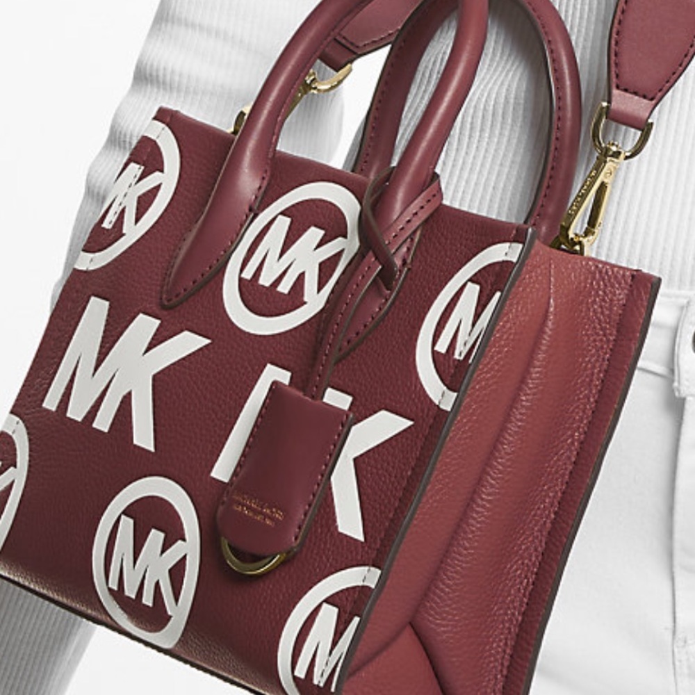 MICHAEL KORS DARK CHERRY
Mirella Small Logo Embossed Pebbled Leather Crossbody - Picture 5 of 6